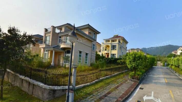 民航芙蓉山庄外景图