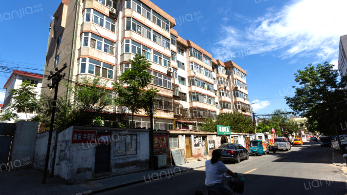 崇善寺街8号院外景图