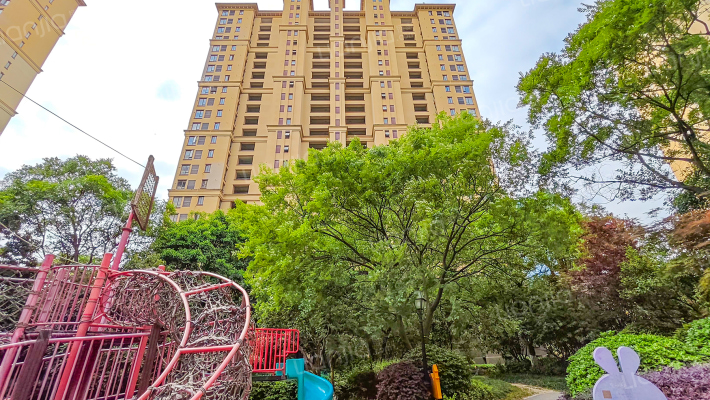 万科梦蝶花苑外景图