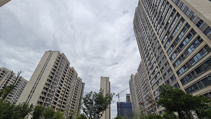 绿地太湖朗峯外景图