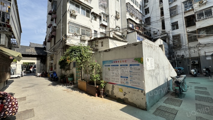 彭城南路综合楼外景图