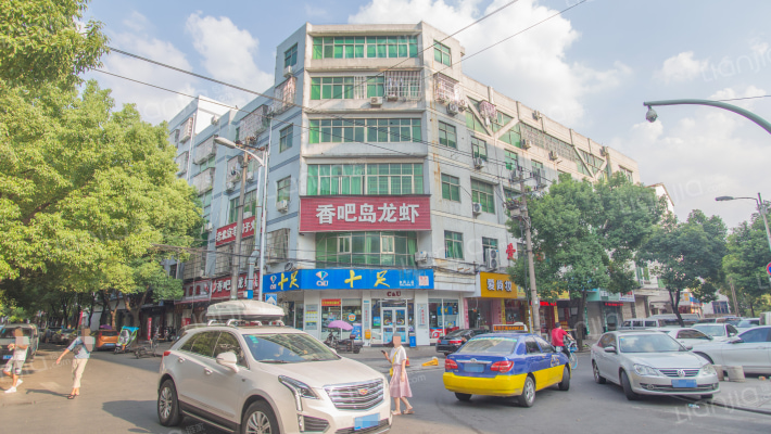 金苑公寓外景图