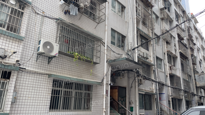 广西五矿公司园湖路宿舍外景图