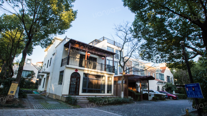 绿地21城C区外景图