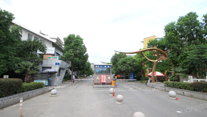 凤悦天晴花园外景图