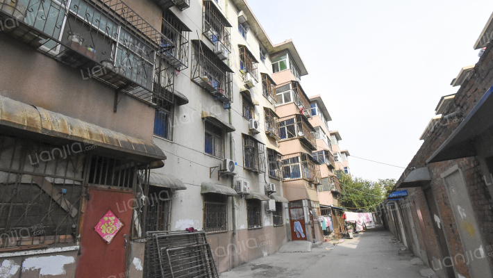 西关房管局外景图