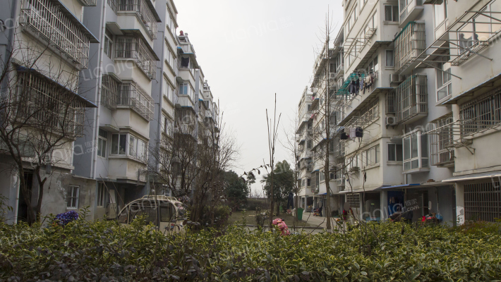 和合二村外景图