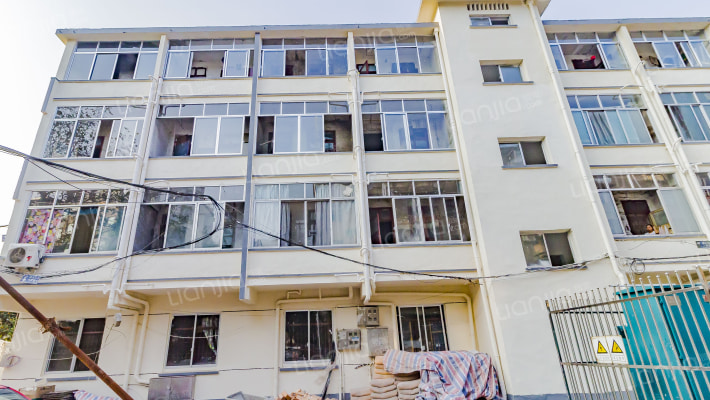 劳动路550号外景图