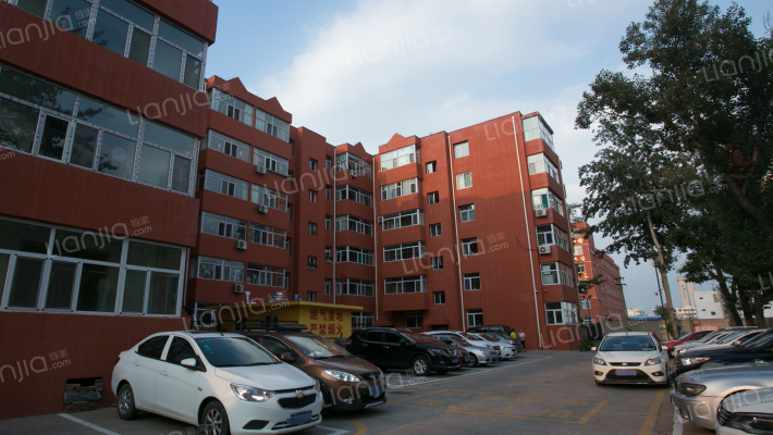 西矿街二十中宿舍外景图