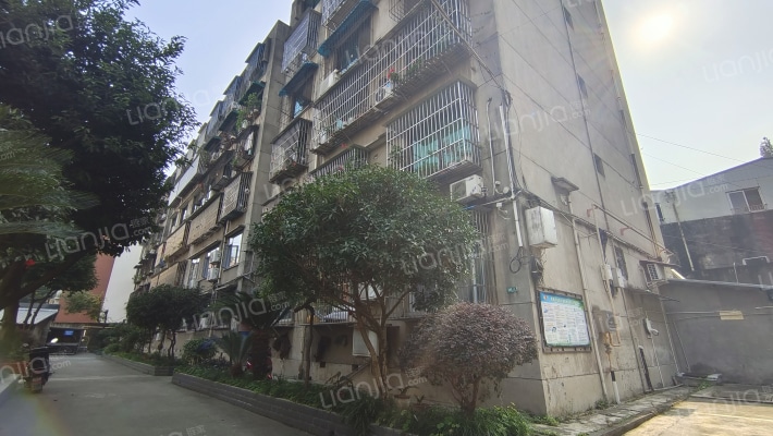 外南街一巷25号院外景图