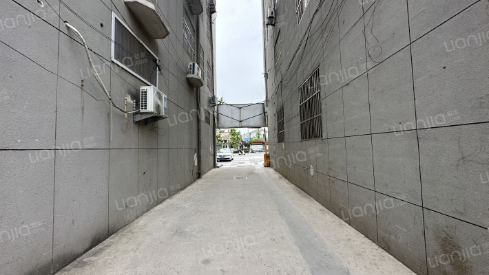 丝绸公司宿舍外景图