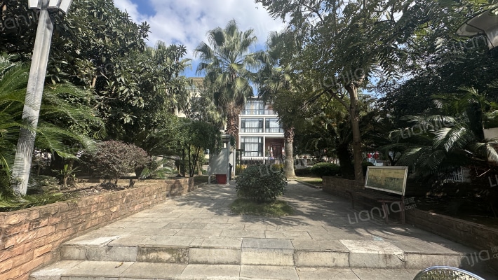 兰苑别墅外景图