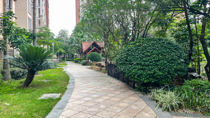 蓝湾首府外景图