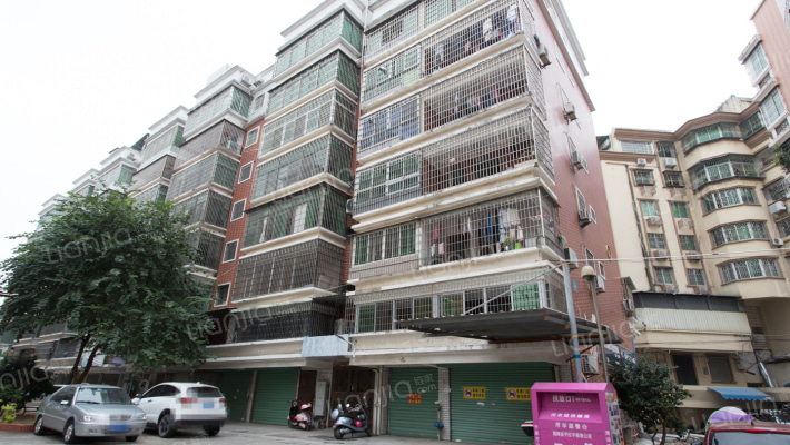 佳成公寓外景图