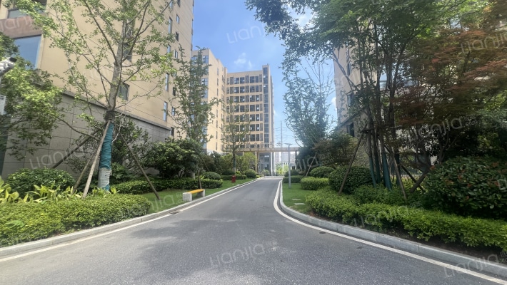 长房云公馆外景图