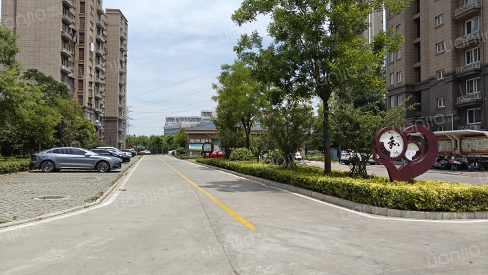 坡里小区C区外景图