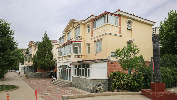 温泉馨苑外景图