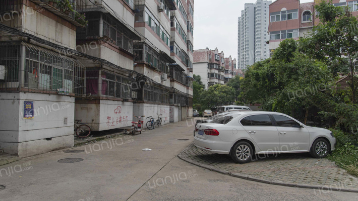 西华苑西区外景图