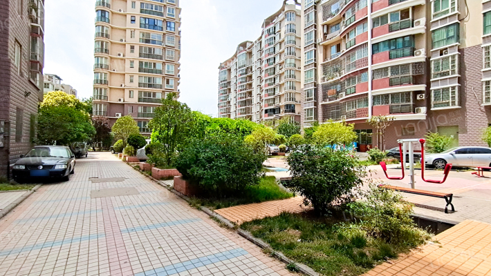 郁金香苑外景图