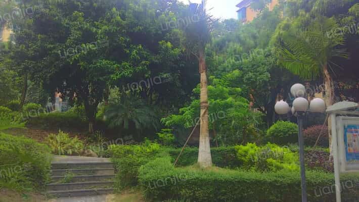 东逸豪园外景图