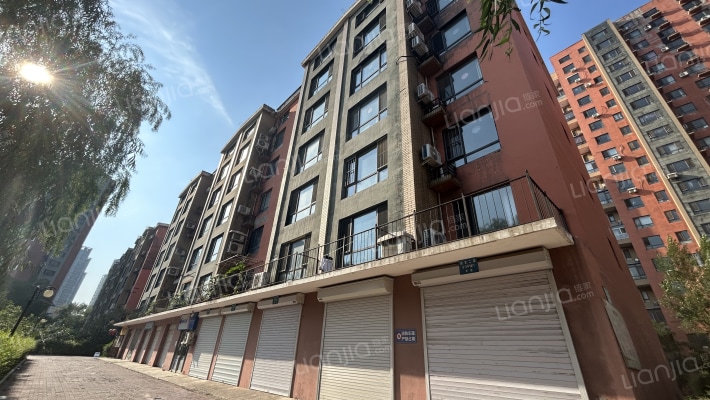 香槟水岸外景图