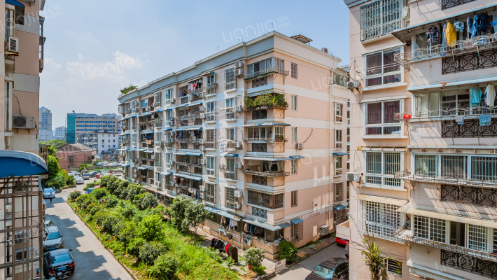 荷景家园外景图