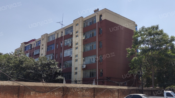 西三庄乡政府宿舍外景图