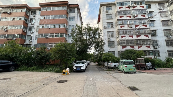 南阳河小区外景图