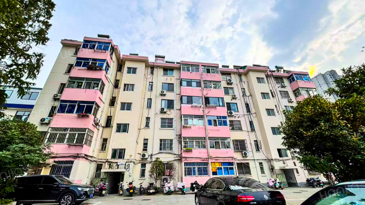 市场监督管理局职工生活小区外景图