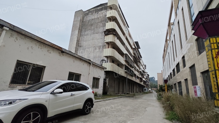 粮库小区外景图