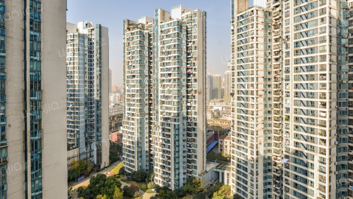 顶琇晶城外景图