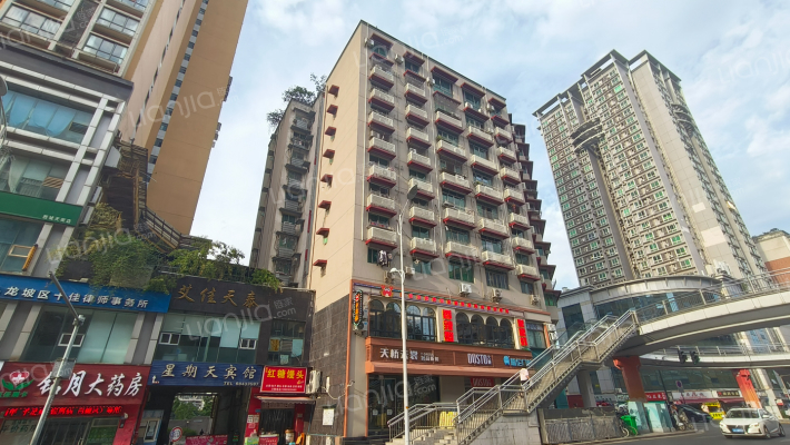 金鹏商住楼外景图