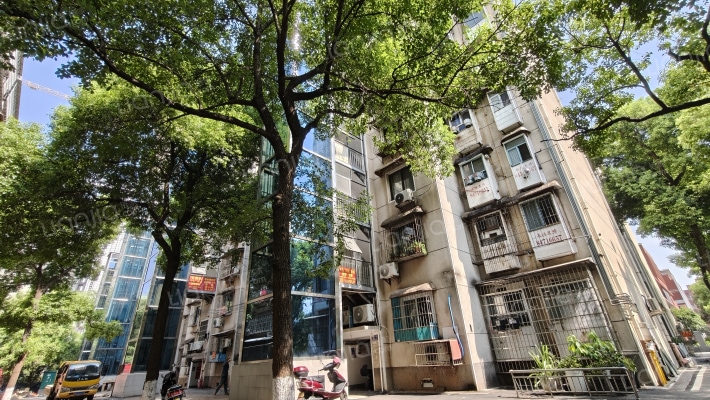 雅礼中学宿舍外景图