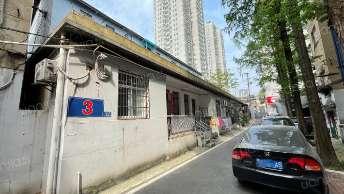 省文化厅宿舍红色物业自治服务小区外景图