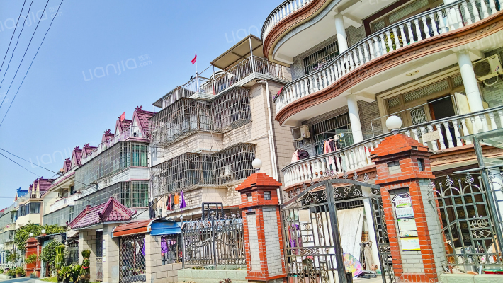 卢家浜小区外景图