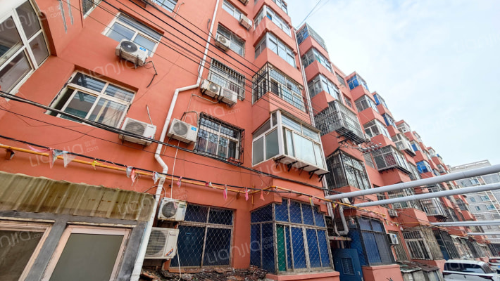 康泰斯宿舍外景图