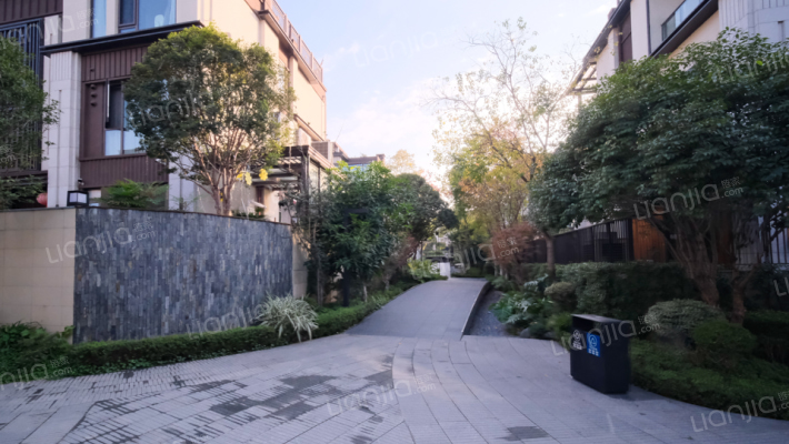 江山樾璞墅外景图