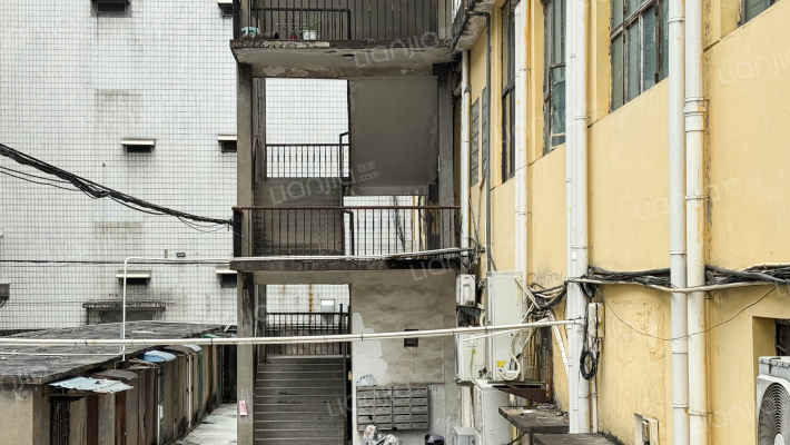 人民大道中段外景图