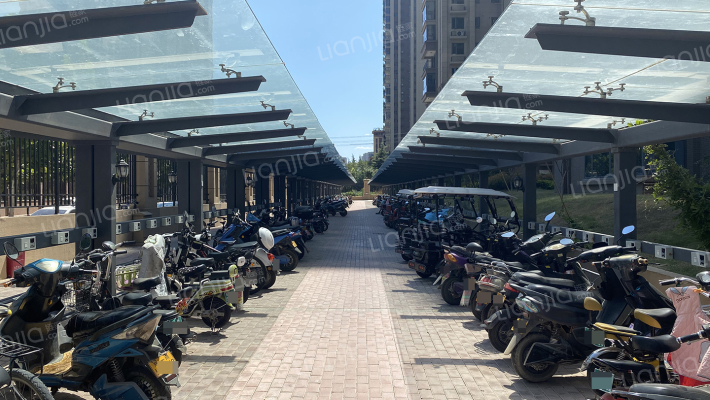 碧桂园龙城花园里外景图