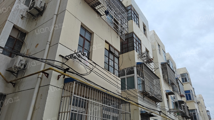 汽车站家属院外景图