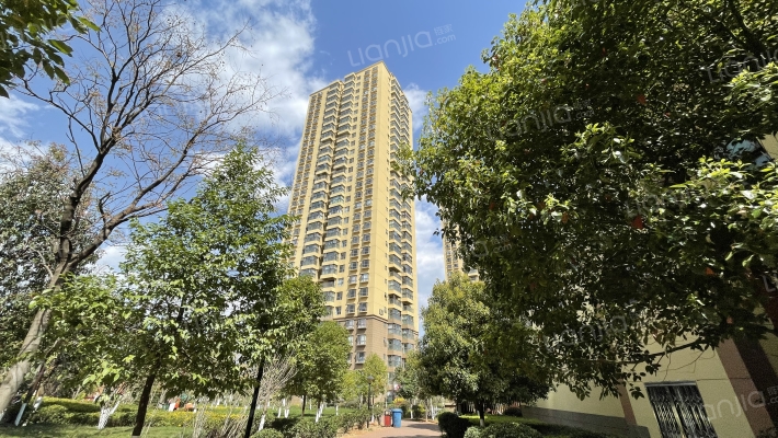 春明景和外景图