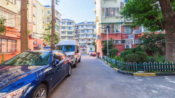 胶南小区外景图