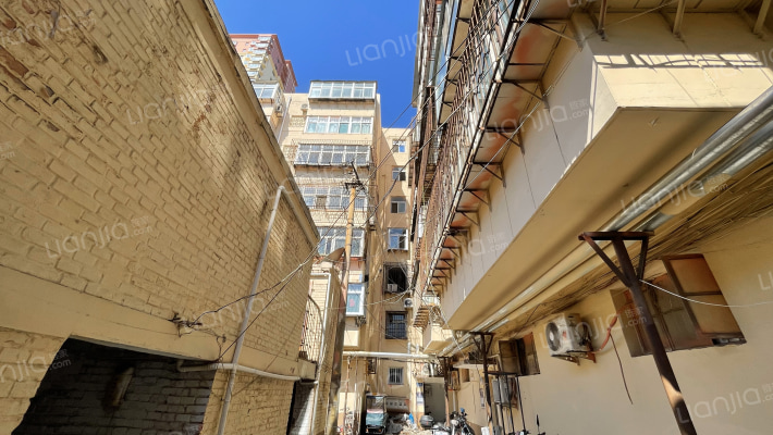 和平巷八号院外景图