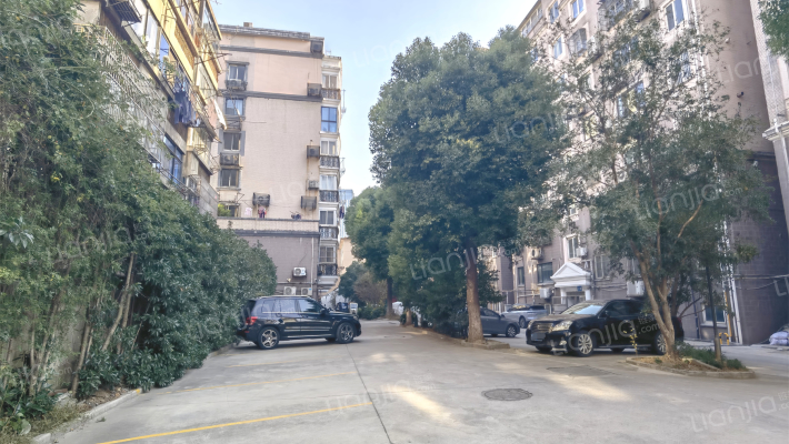 名都公寓外景图