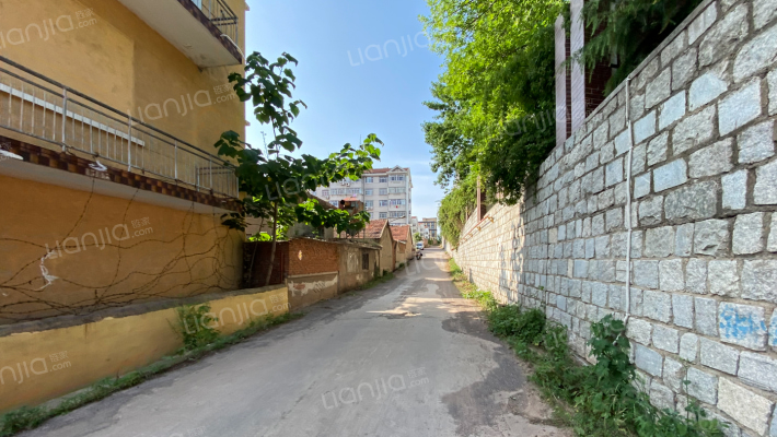 沐浴水库管理局住宅楼外景图