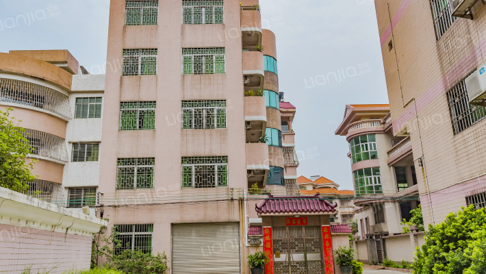 盐步龙华小区外景图