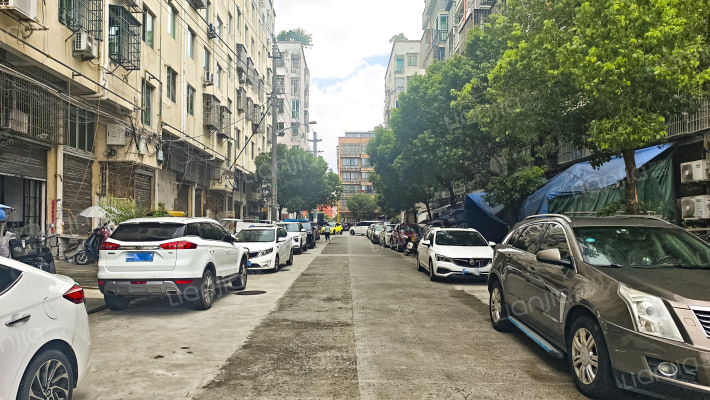 塘东小区外景图