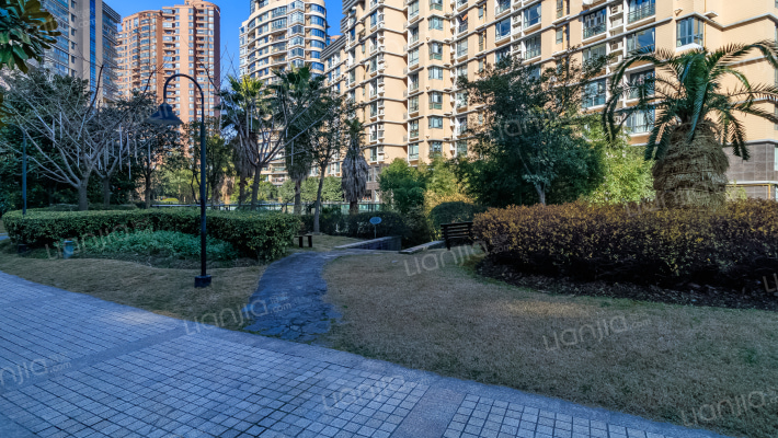 古北嘉年华庭外景图