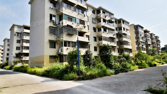 七二社区外景图