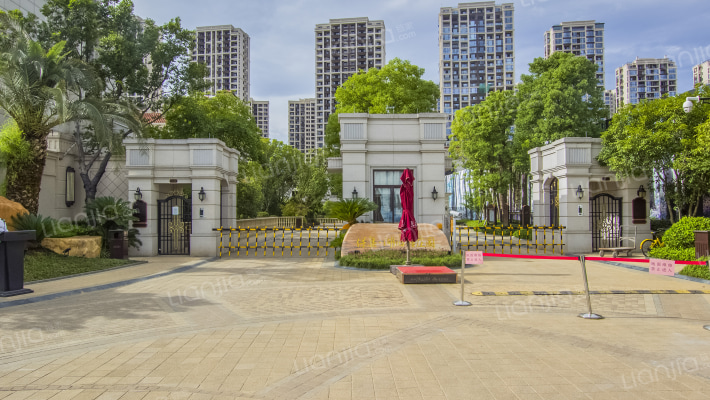 保集湖海塘庄园北区外景图